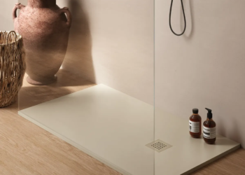 Piatto doccia Petra 120 X 90 H3 levigato bianco con piletta Geberit – HATRIA